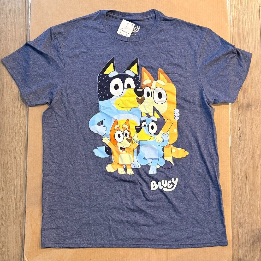 Bluey Family Graphic T-Shirt (Navy) – Adult Large (L/G/G)